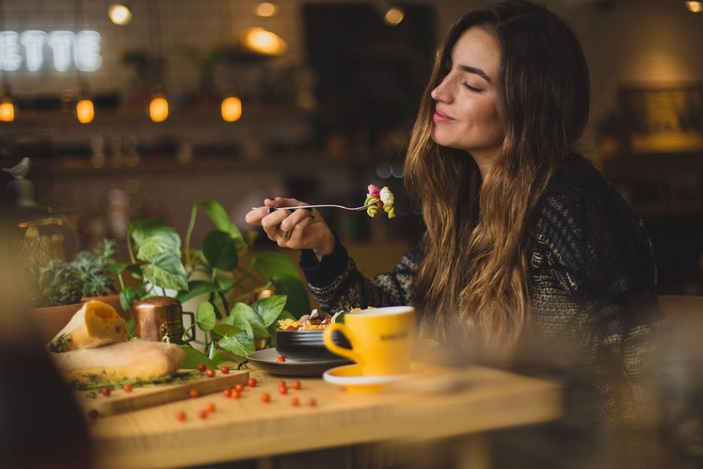 PERFIL PSICOLÓGICO DE LOS TRASTORNOS DE ALIMENTACIÓN